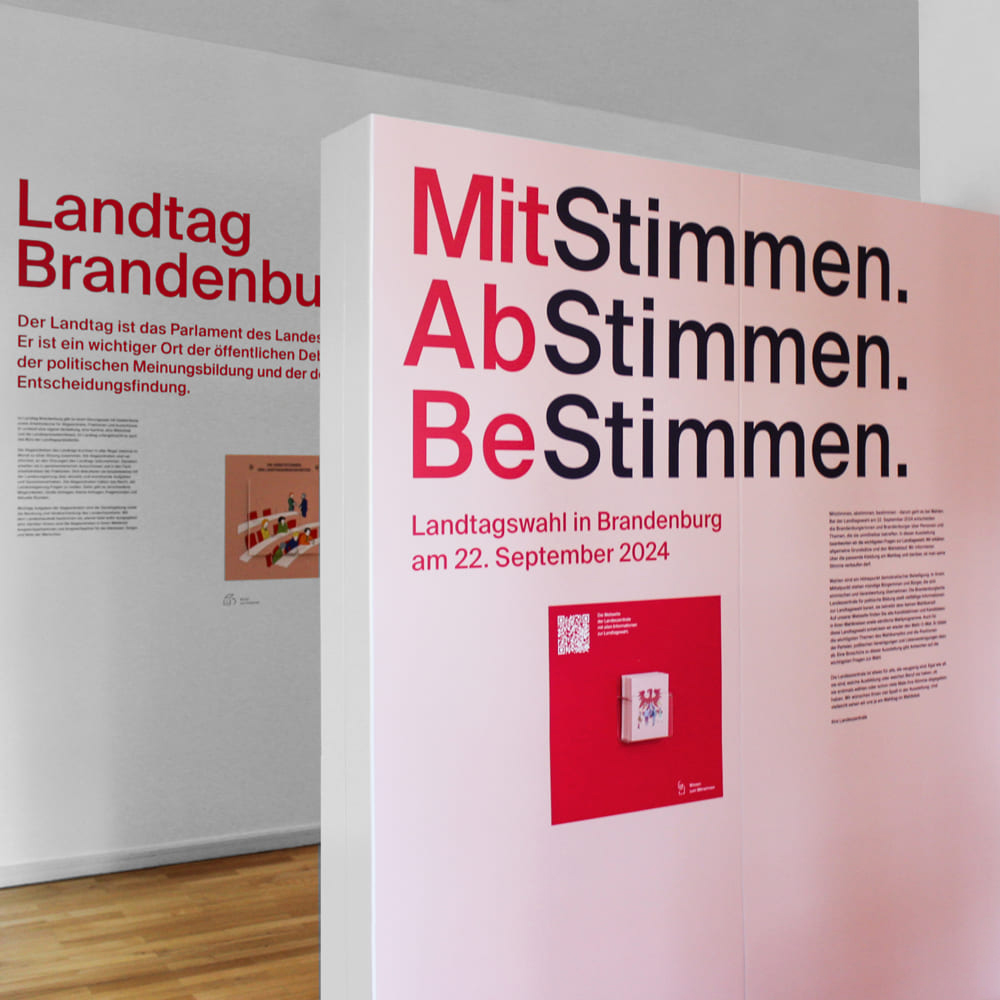 Brandenburgische Landeszentrale fuer politische Bildung Exhibition Graphics